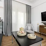 Nina's Family House شقة *